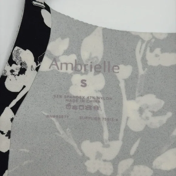 NWT Ambrielle Priya Floral V-Neck Lounge Bra – Black, Size S - Picture 8 of 10